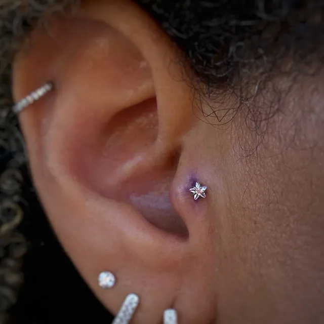 Piercing Labret Estrela de Zircônia em Titânio Grau Implante - Vista 5