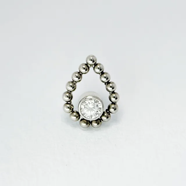 Piercing Labret Gota Ornamental em Titânio Grau Implante - Vista 1