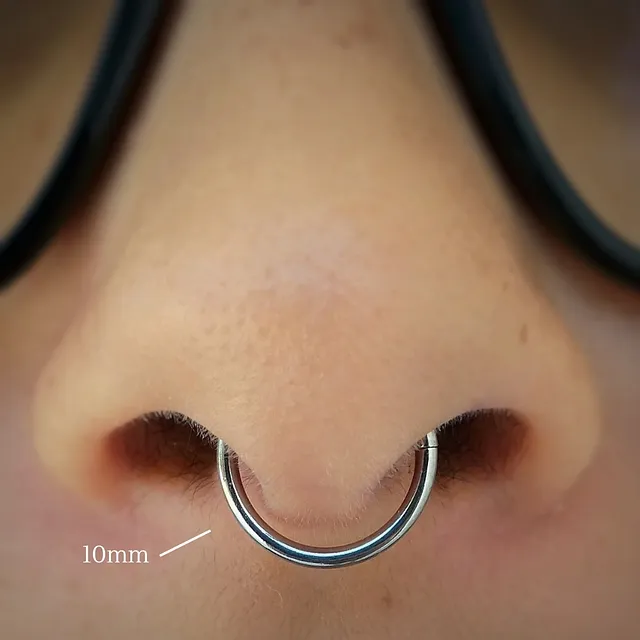 Piercing Argola Clicker Lisa em Titânio Grau Implante - Vista 6