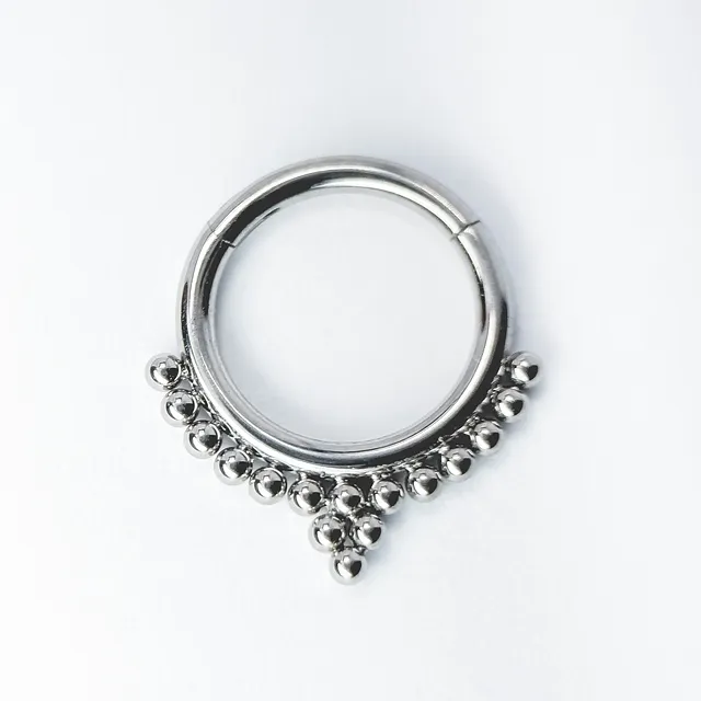 Piercing Argola Clicker Ornamental Esferas em Titânio Grau Implante - Vista 1